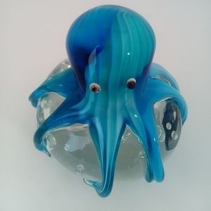 Hand Blown Art Glass Clear Controled Bubble Sphere With Blue Green Octopus